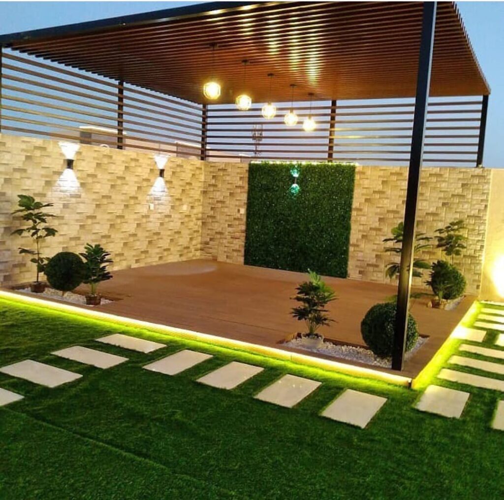 تنسيق الحوش بالعشب الصناعي